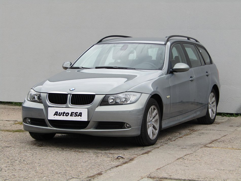 BMW Řada 3 2.0i  320i