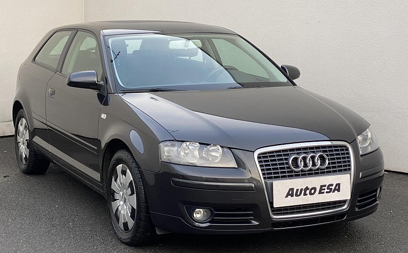 Audi A3 1.6i Attraction