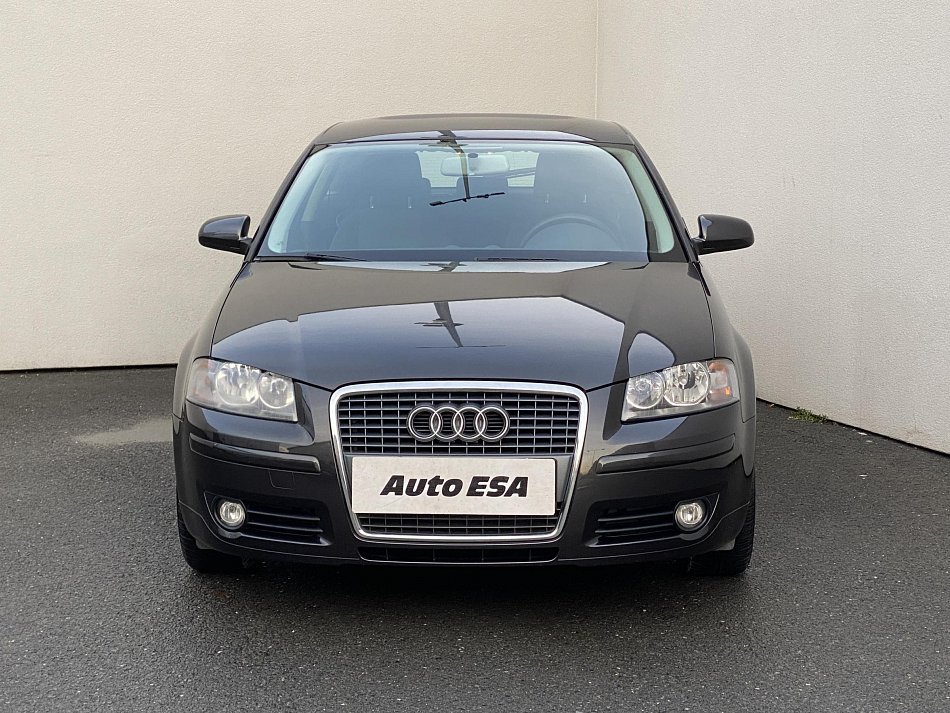 Audi A3 1.6i Attraction