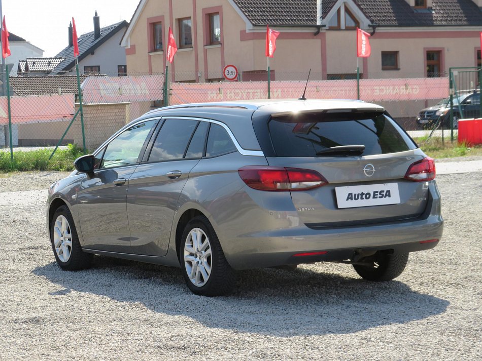 Opel Astra 1.6 CDTi Innovation