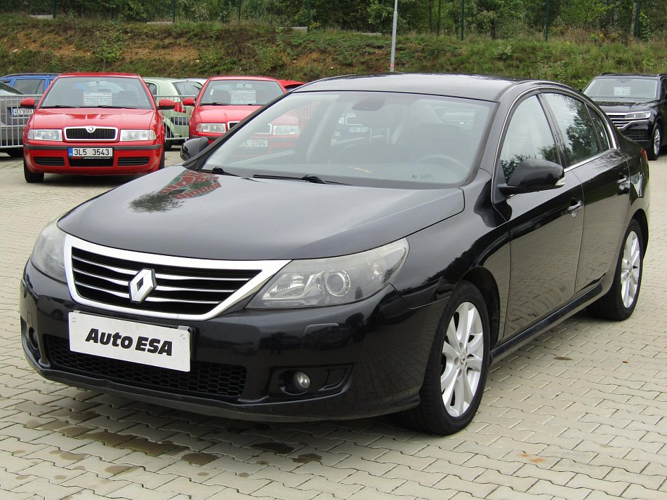 Renault Latitude 2.0dCi 