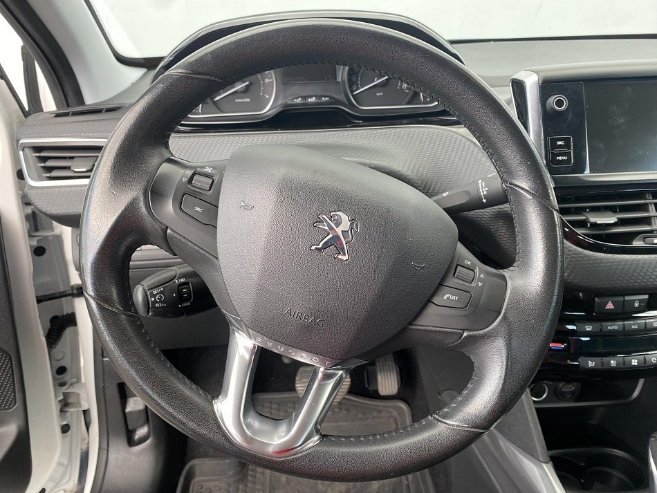 Peugeot 2008 1.2PT 