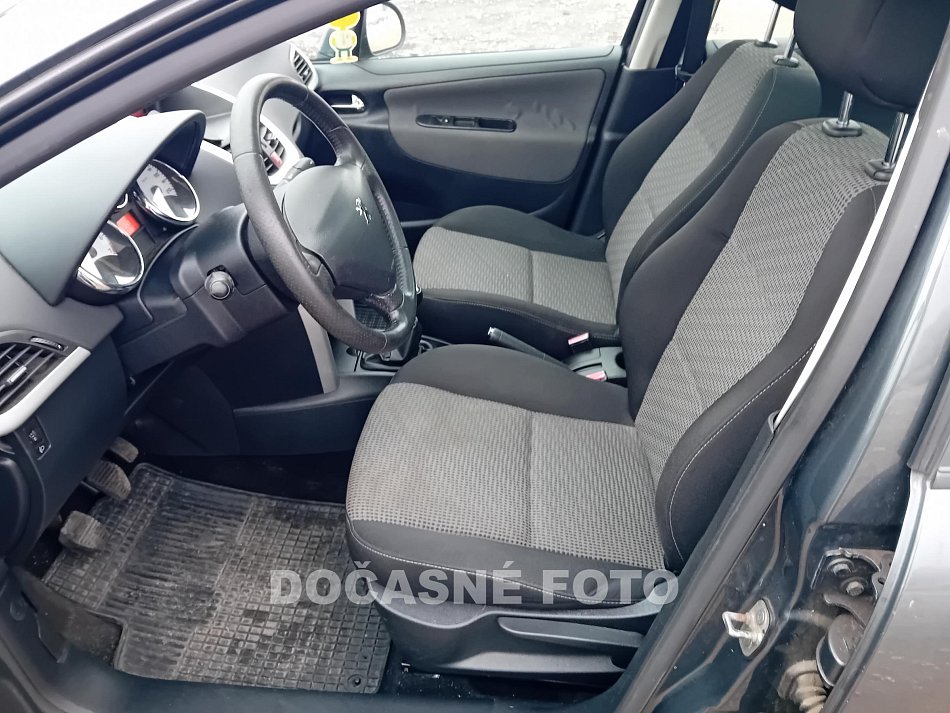 Peugeot 207 1.6i 