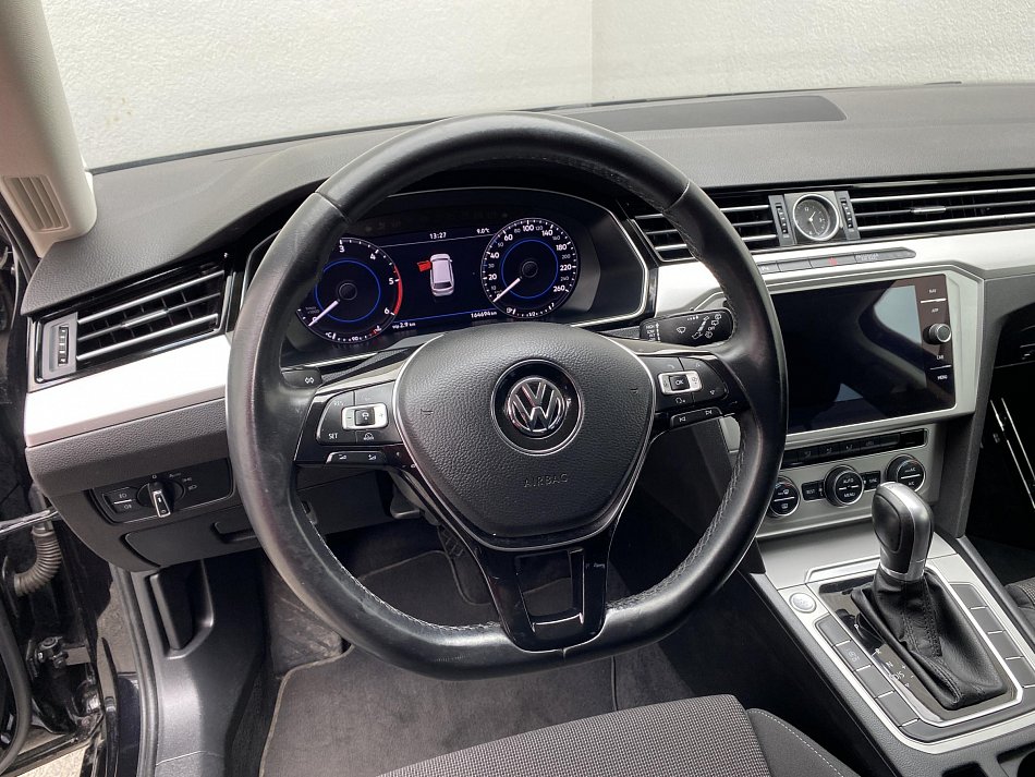 Volkswagen Passat 1.6 TDi R-Line