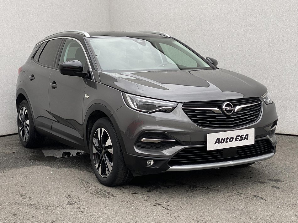 Opel Grandland X 1.2PT Innovation