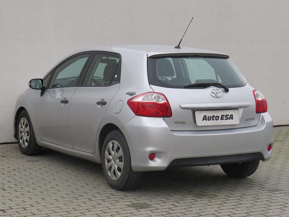 Toyota Auris 1.4 D-4D 