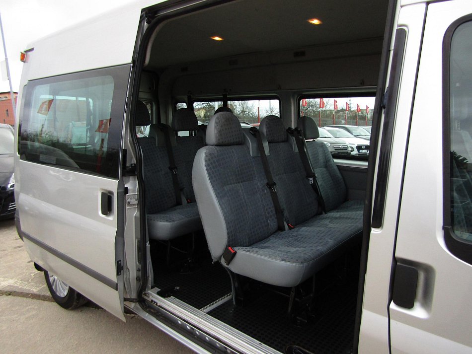 Ford Transit 2.2TDCi  L3H2 9míst