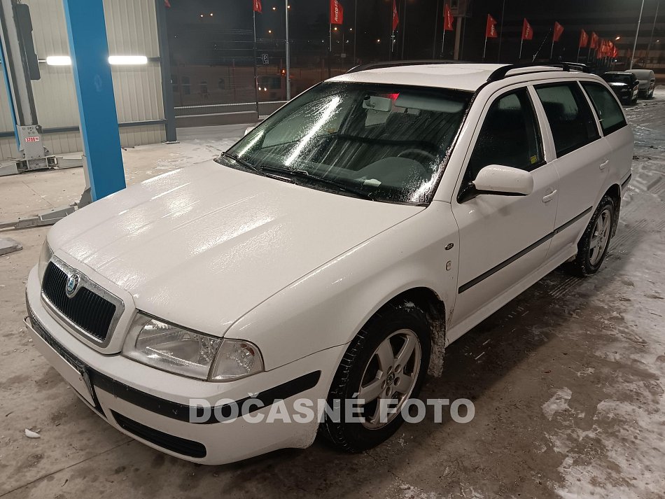 Škoda Octavia 1.6i Elegance