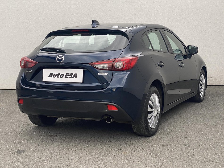 Mazda 3 1.5i 