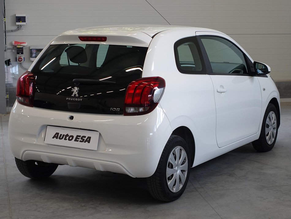 Peugeot 108 1.0i 