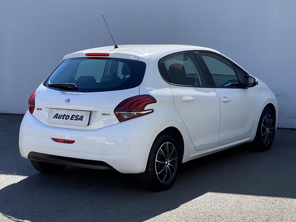 Peugeot 208 1.0i 